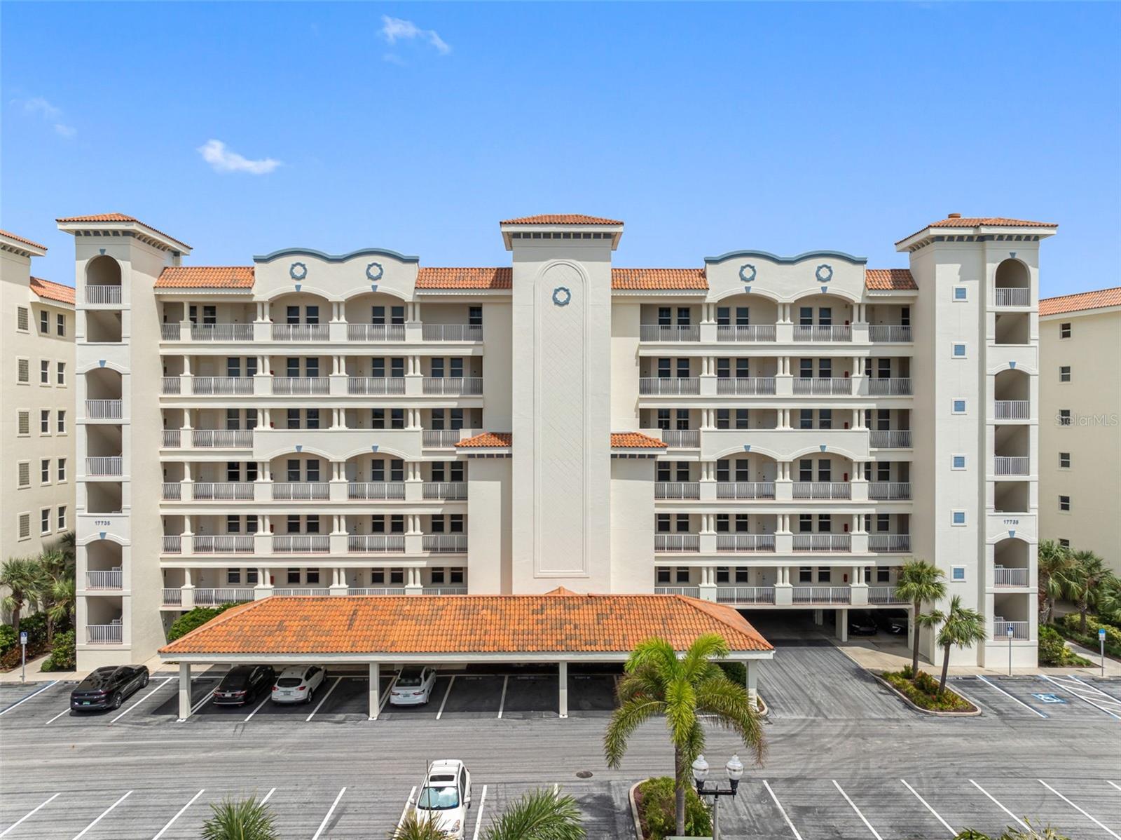 Listing photo id 57 for 17735 Gulf Boulevard 203