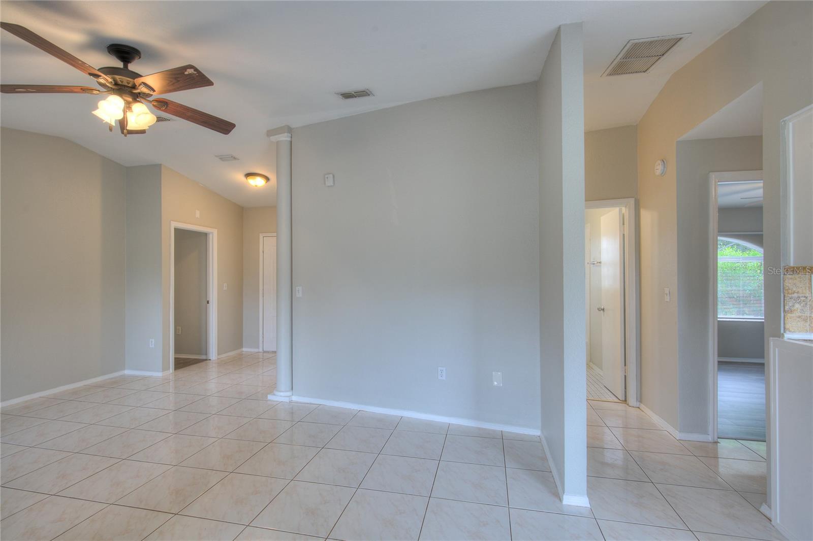 Image 10 of 43 For 9421 Sunshine Boulevard