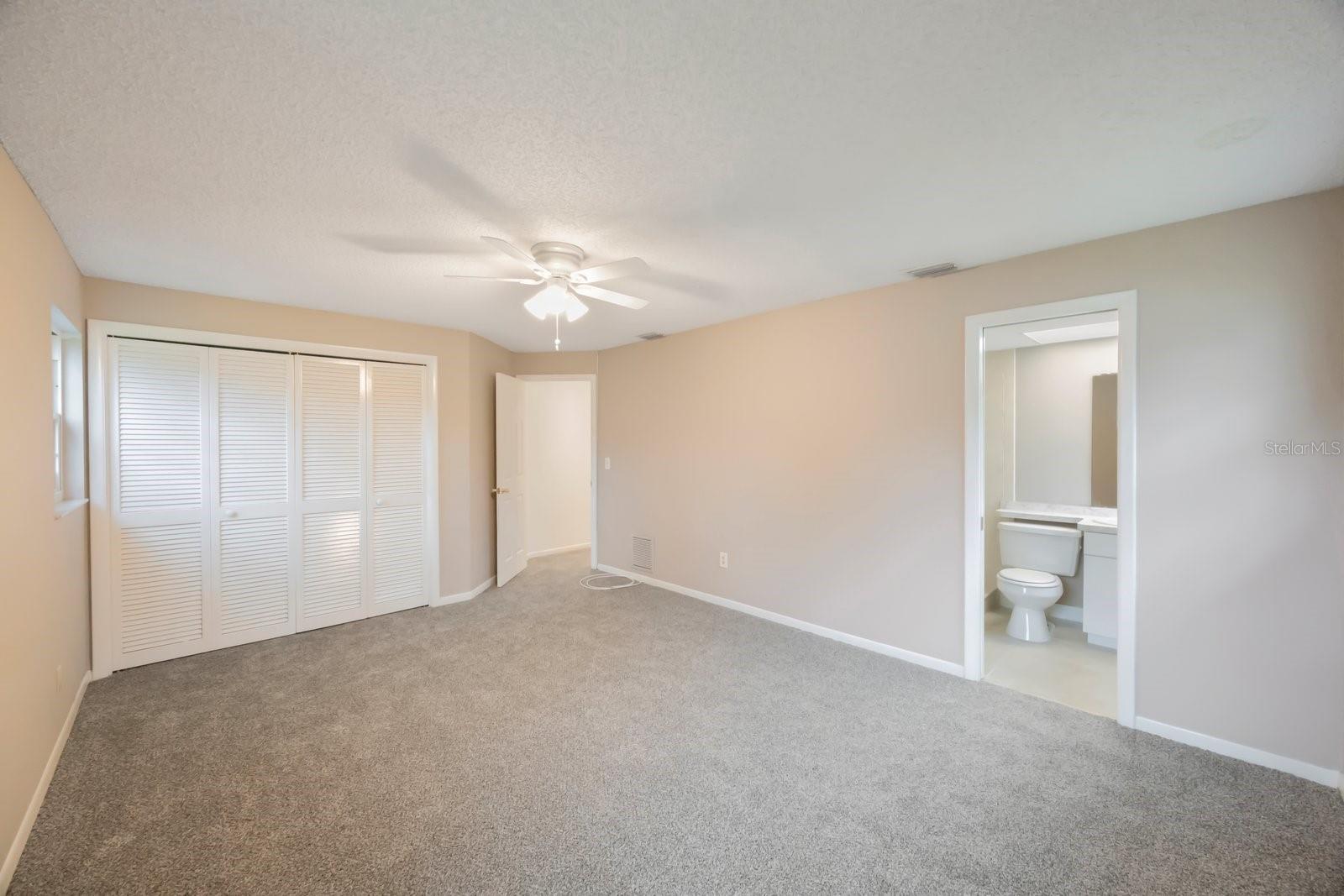 Listing photo id 26 for 8887 124th Way