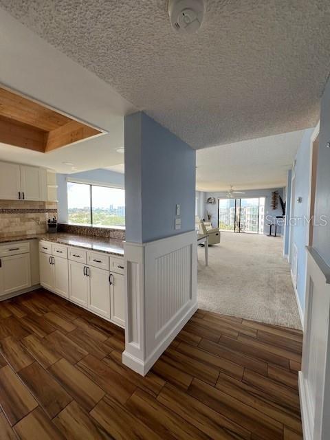 Image 8 of 45 For 650 Island Way 708