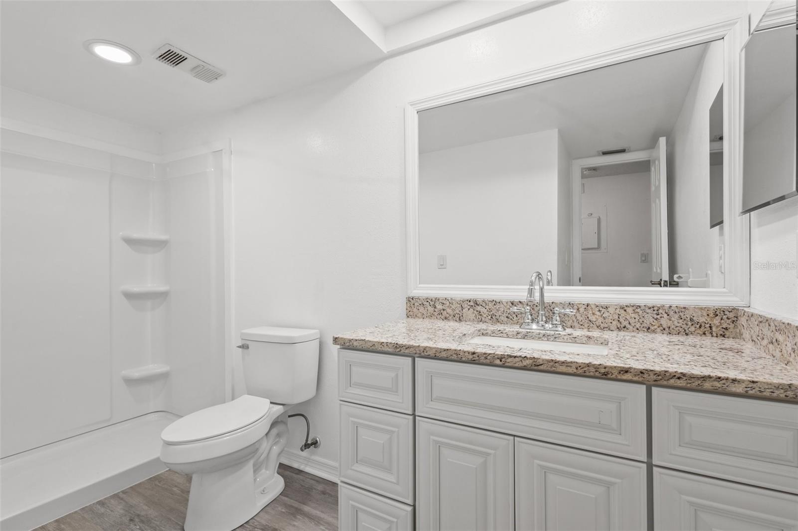 Image 21 of 37 For 2460 Heron Terrace E101