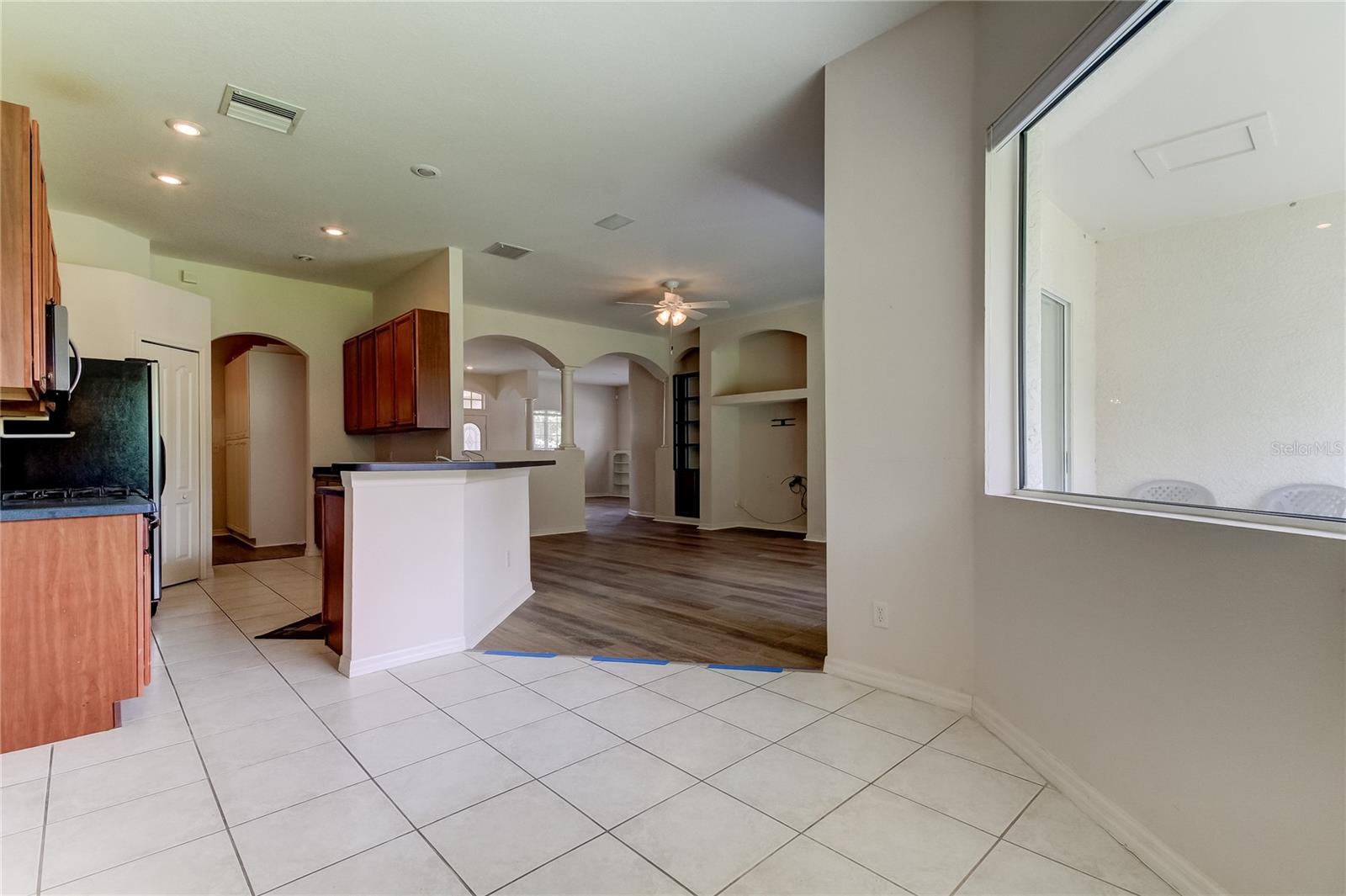 Listing photo id 22 for 14515 Corkwood Drive