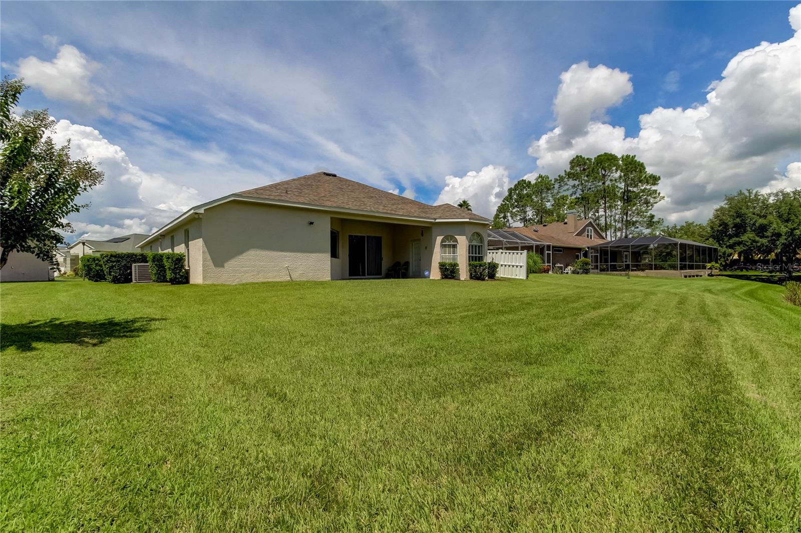 Listing photo id 50 for 14515 Corkwood Drive