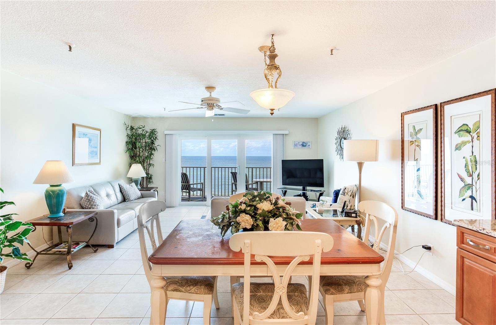 Image 11 of 53 For 13500 Gulf Boulevard 605