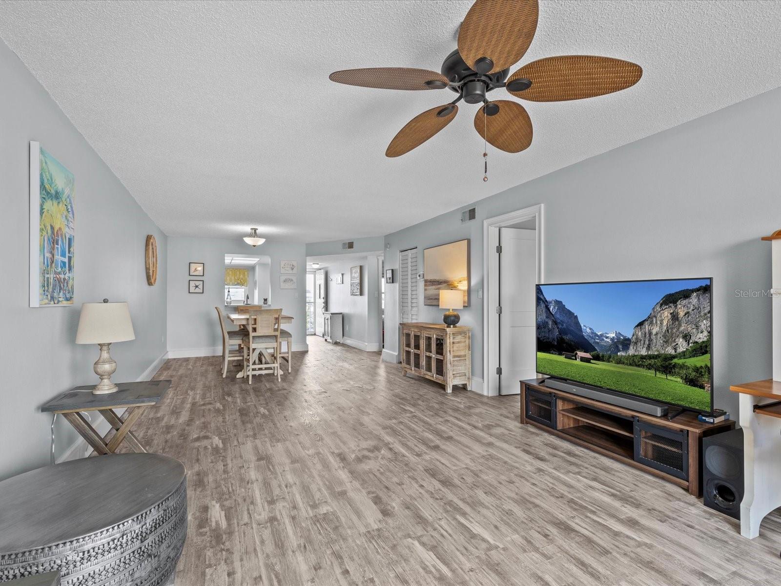 Image 15 of 90 For 719 Pinellas Bayway S 310