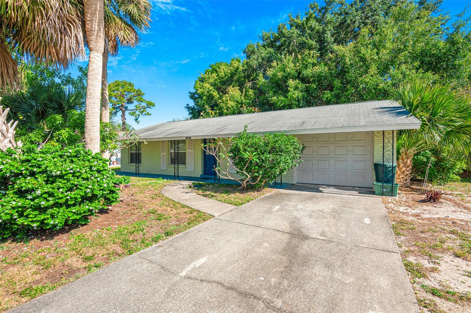 Details for 1424 Castleworks Lane, TARPON SPRINGS, FL 34689