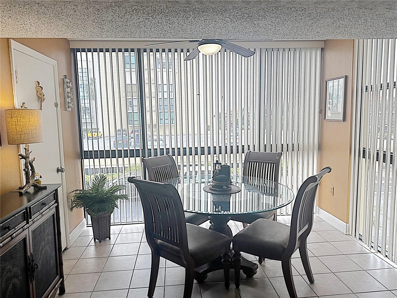 Image 11 of 44 For 800 Gulfview Boulevard 201