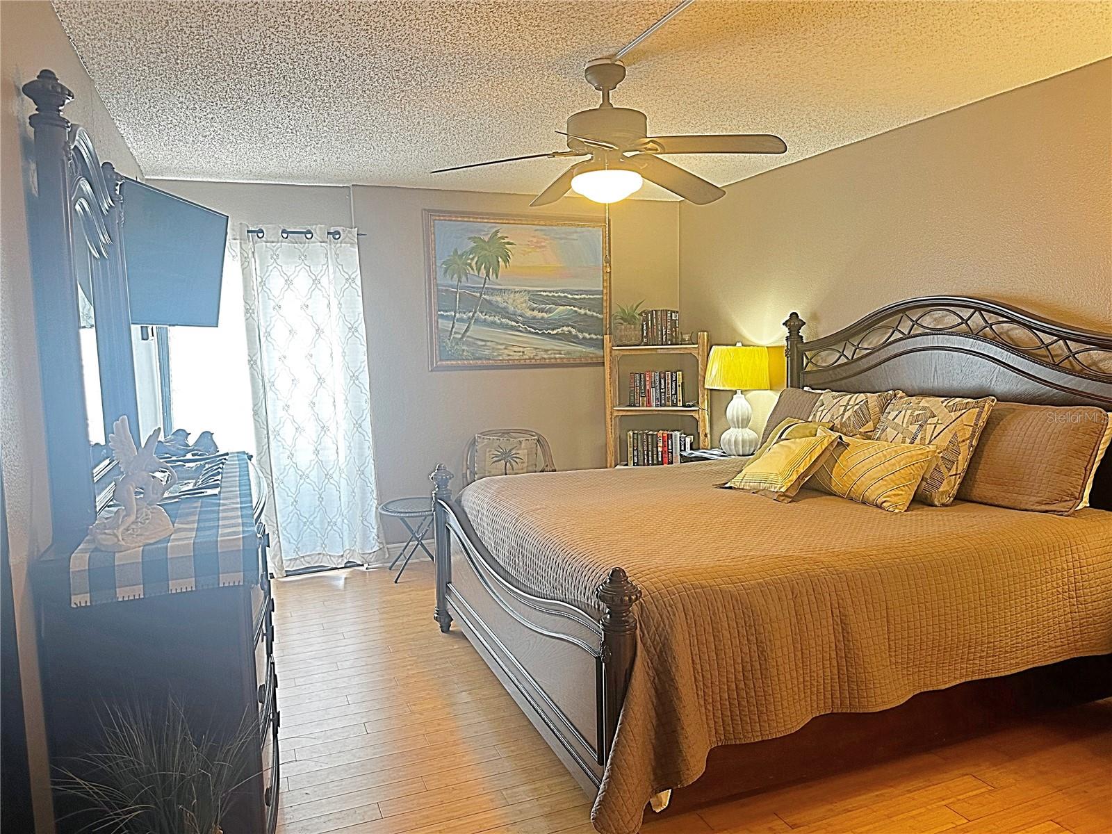 Image 15 of 44 For 800 Gulfview Boulevard 201