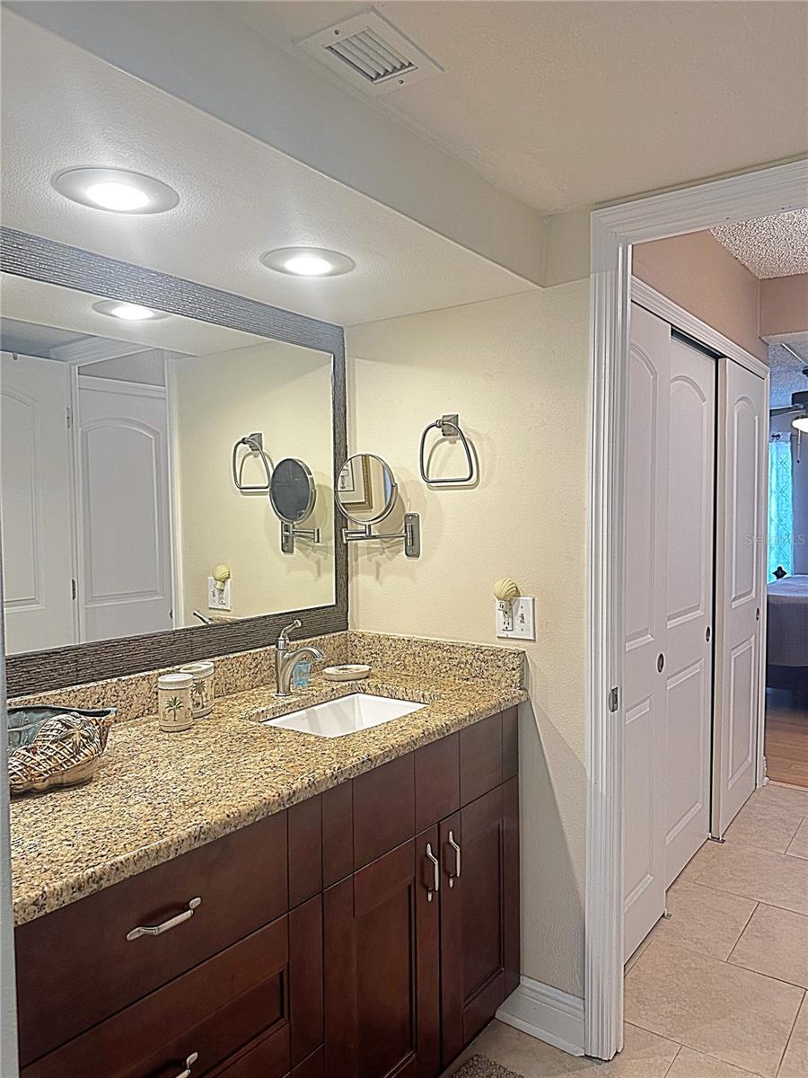 Image 19 of 44 For 800 Gulfview Boulevard 201