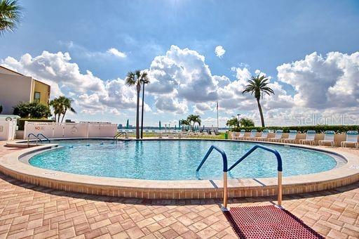 Image 30 of 44 For 800 Gulfview Boulevard 201
