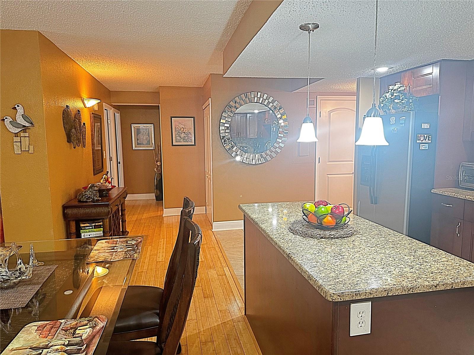 Image 5 of 44 For 800 Gulfview Boulevard 201