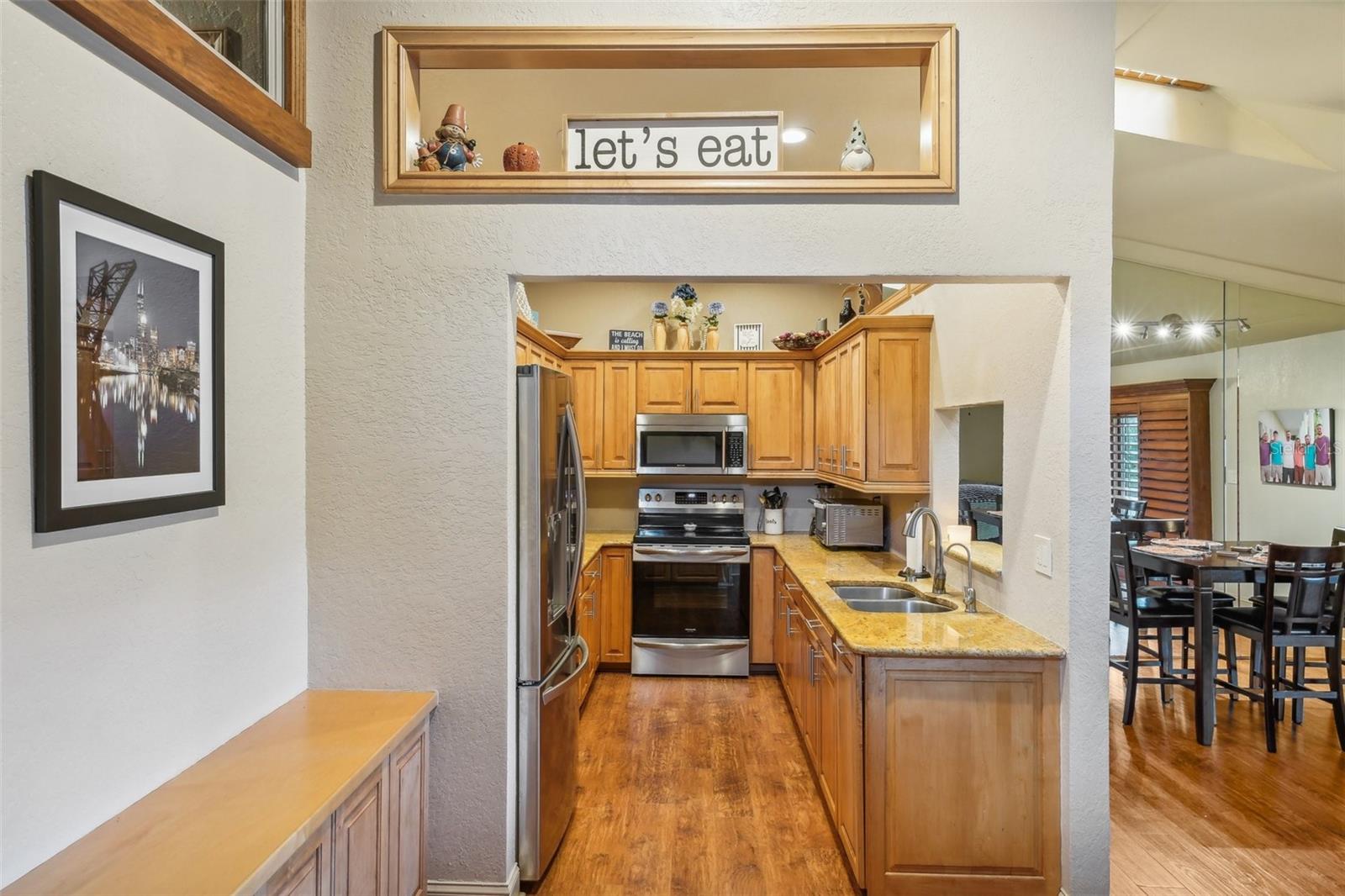 Listing photo id 22 for 6412 93rd Terrace N 4801