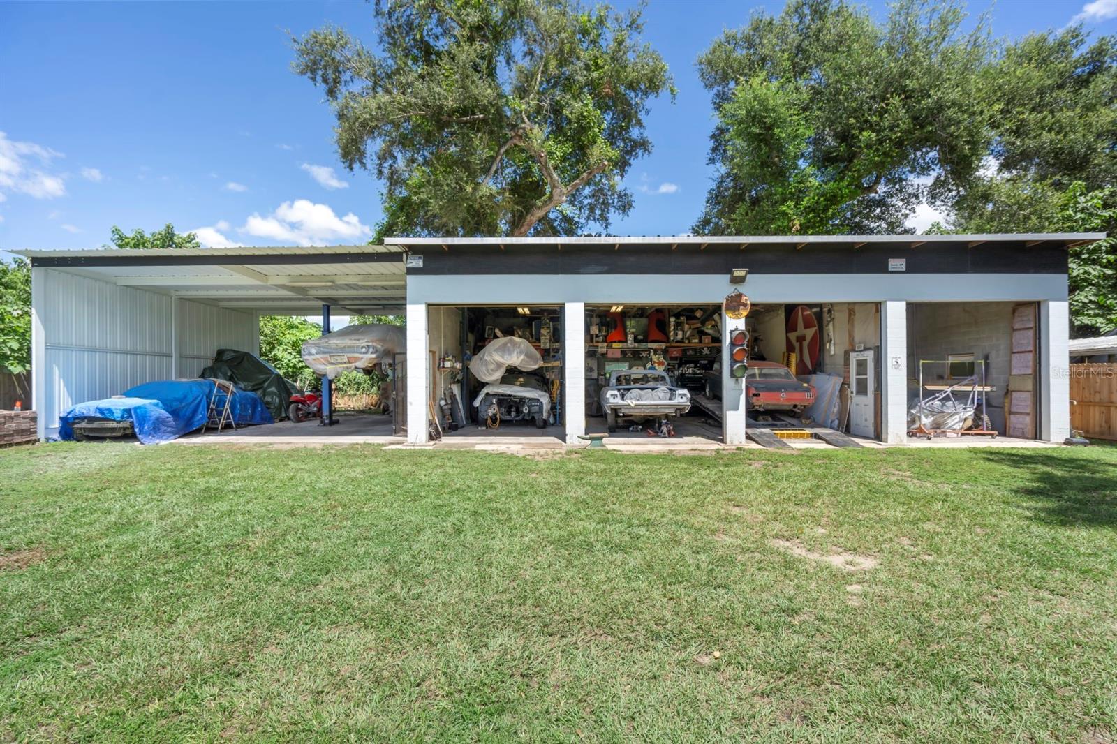 Listing photo id 26 for 1732 Elise Marie Drive