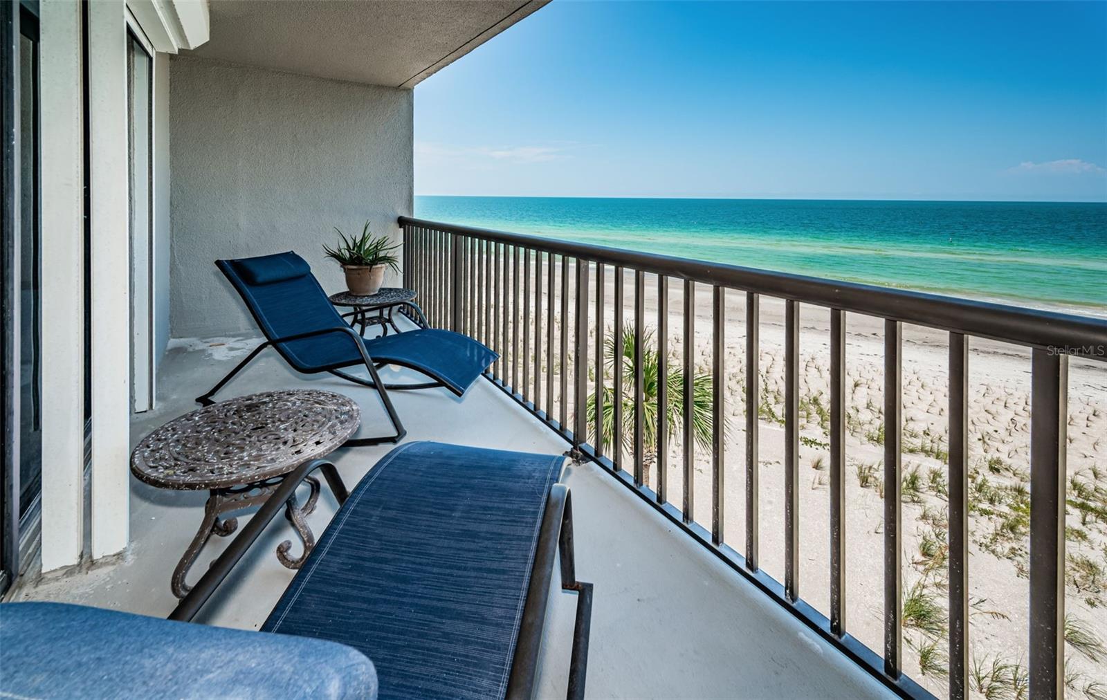 Image 39 of 91 For 1660 Gulf Boulevard 304