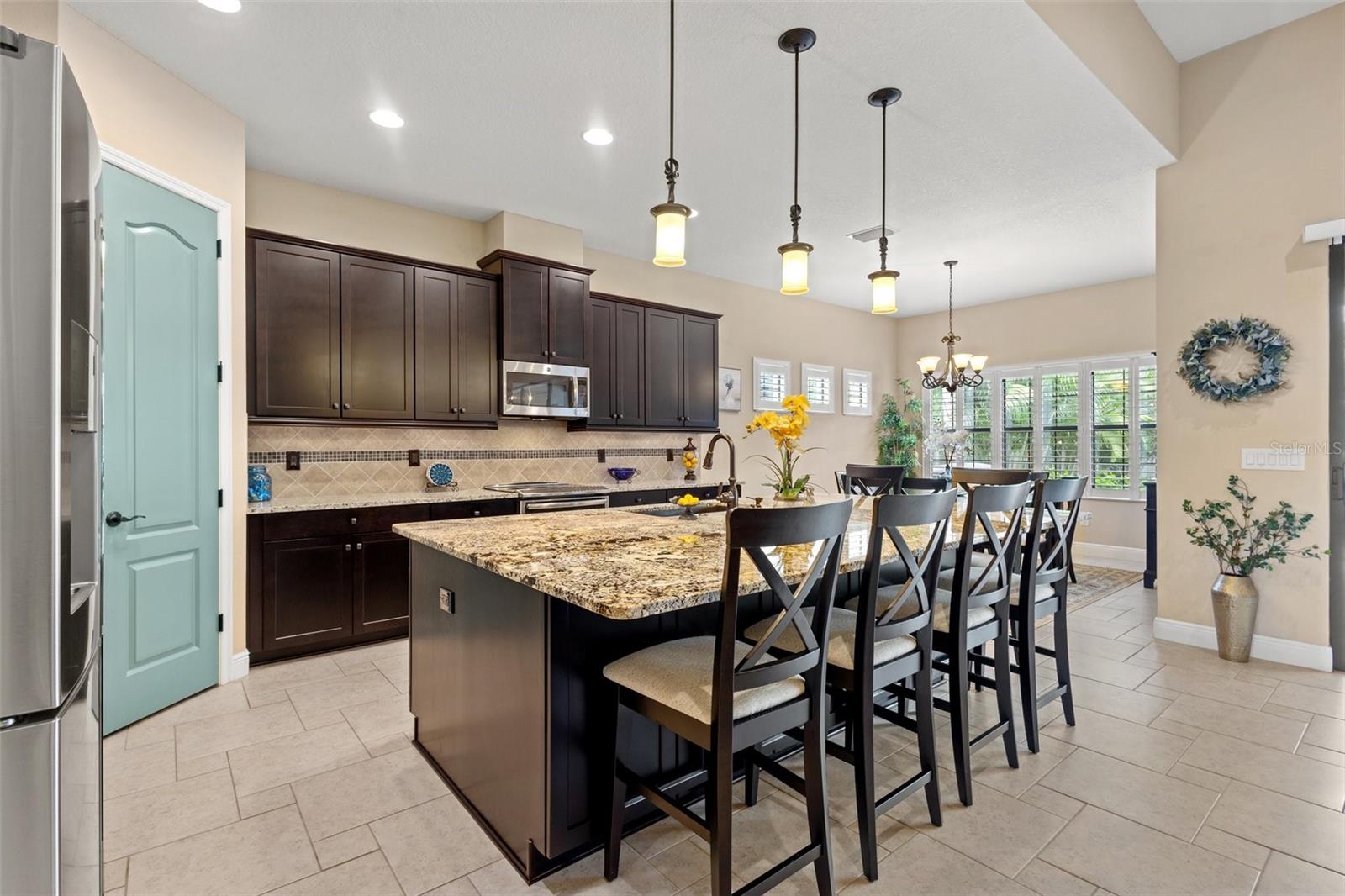 Listing photo id 10 for 13822 Moonstone Canyon Drive