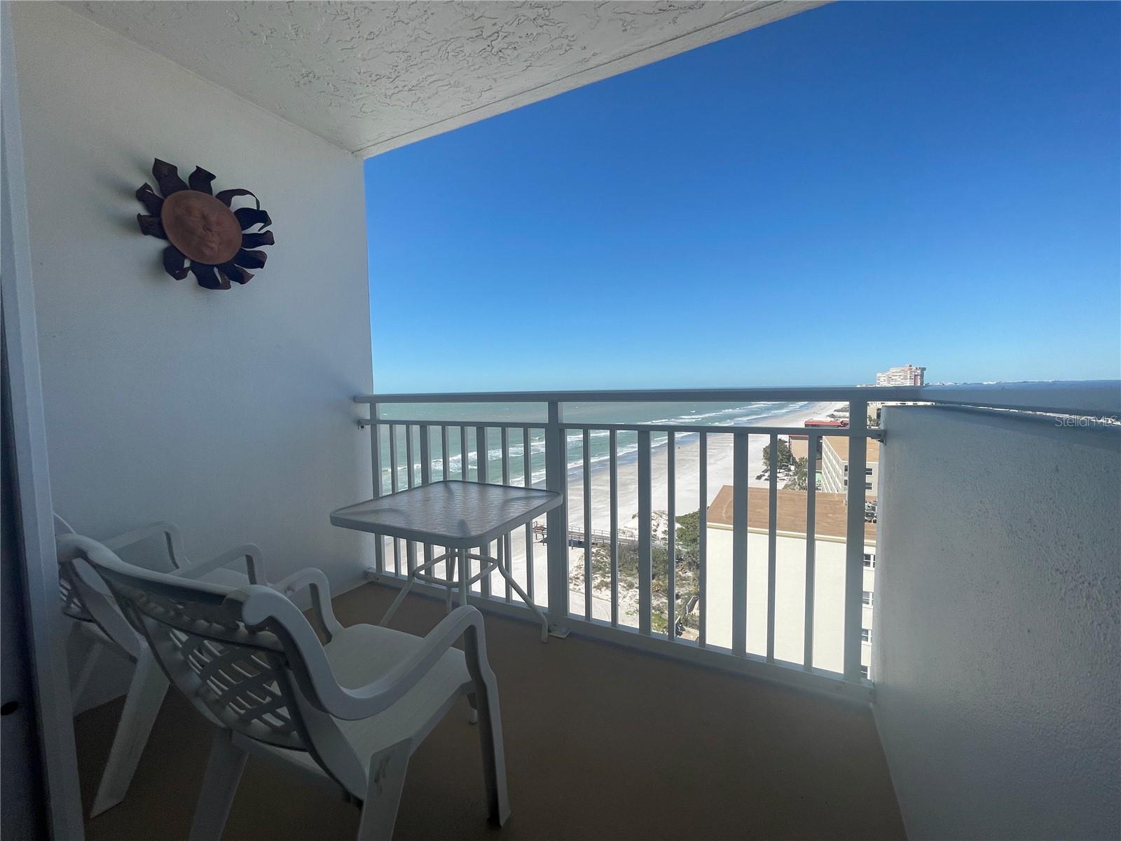 Image 4 of 25 For 17408 Gulf Boulevard 1302