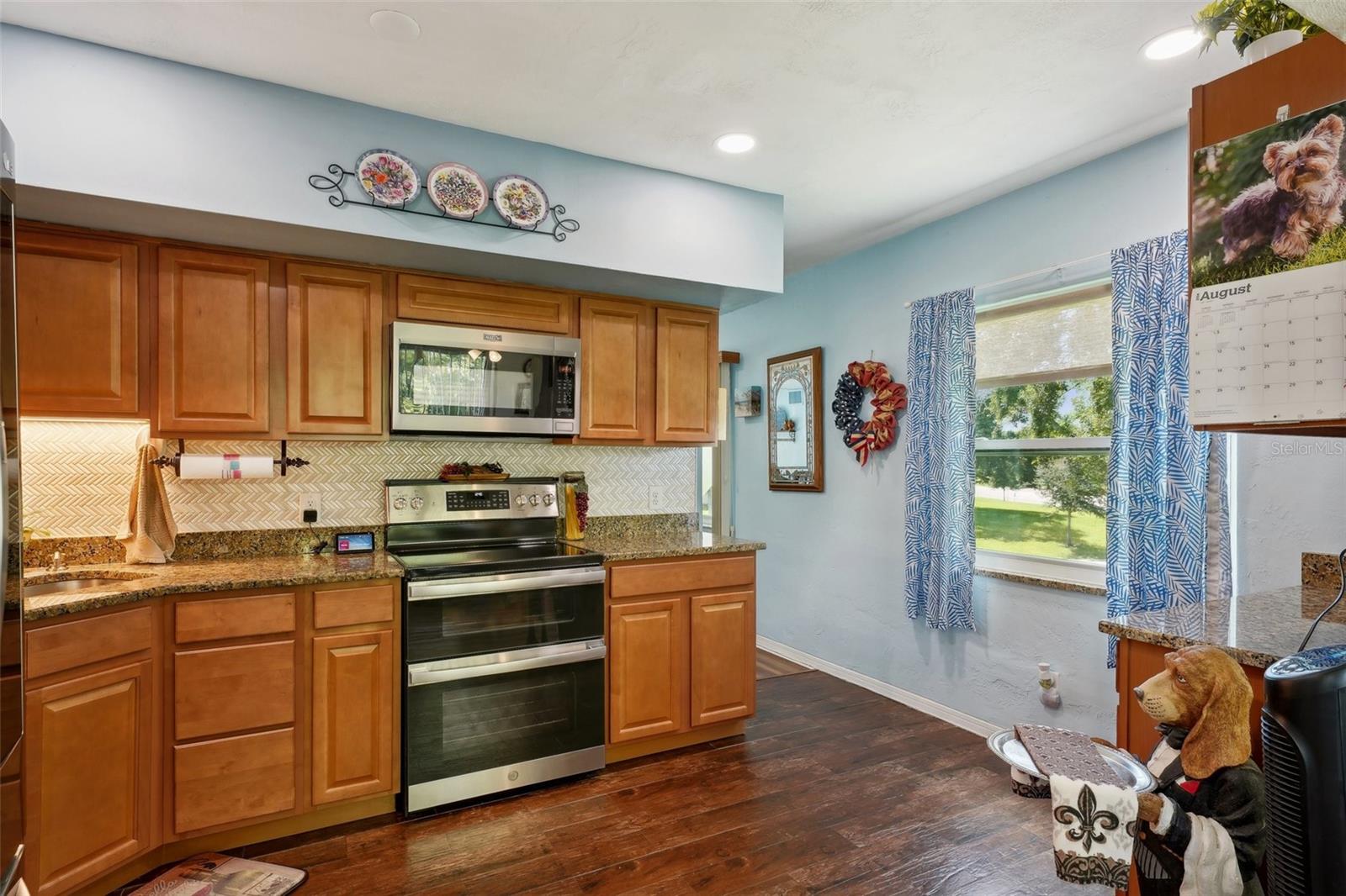 Image 21 of 68 For 2430 Brazilia Drive 24