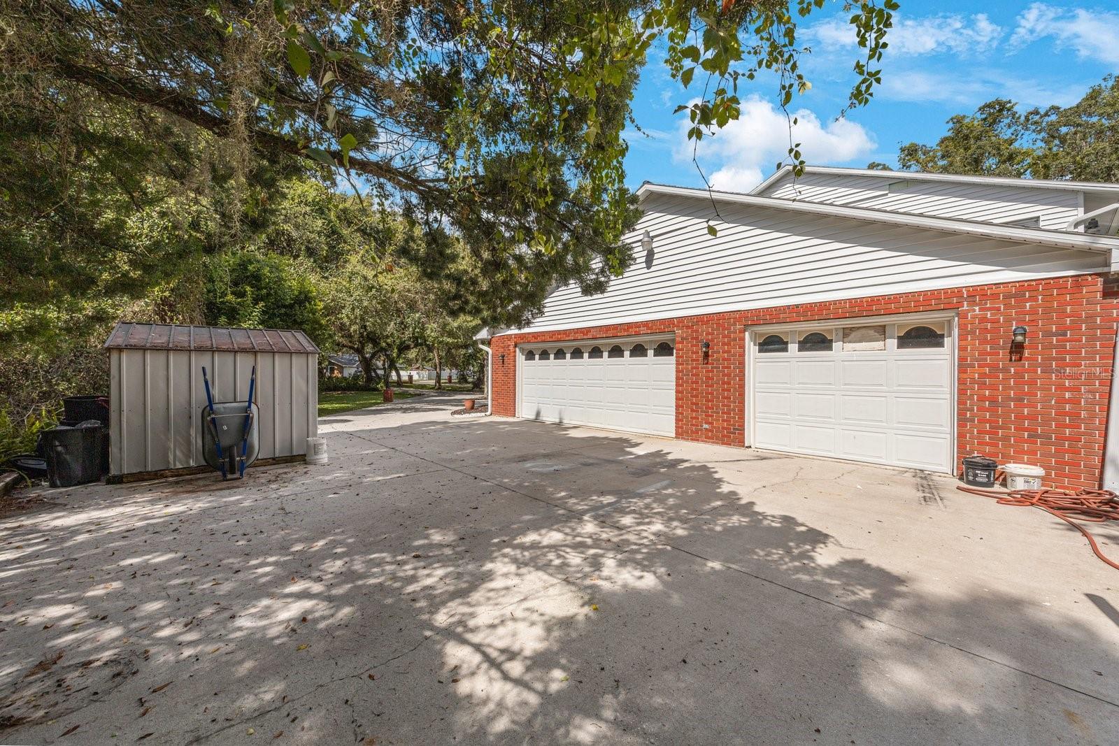 Listing photo id 37 for 8417 Cranes Roost Drive