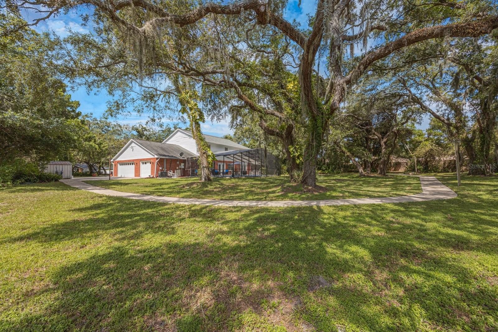 Listing photo id 38 for 8417 Cranes Roost Drive