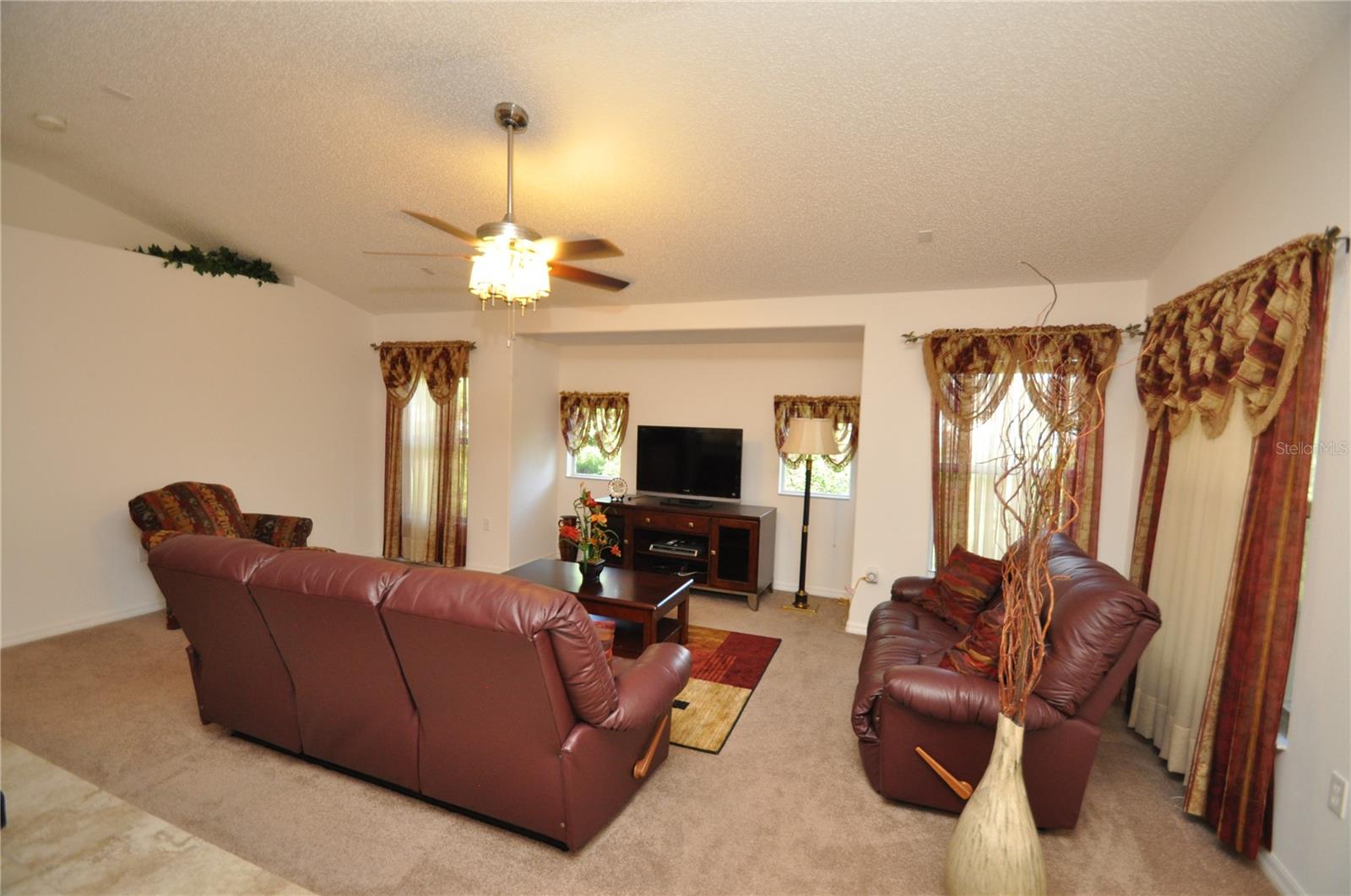 Image 10 of 27 For 192 Pine Grove Drive