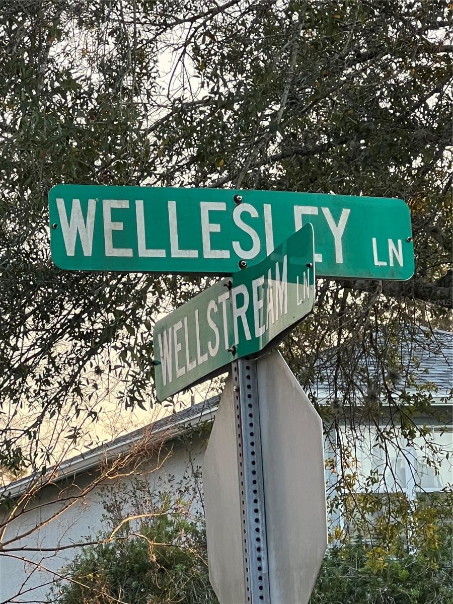 Image 2 of 5 For 13 Wellesley Lane