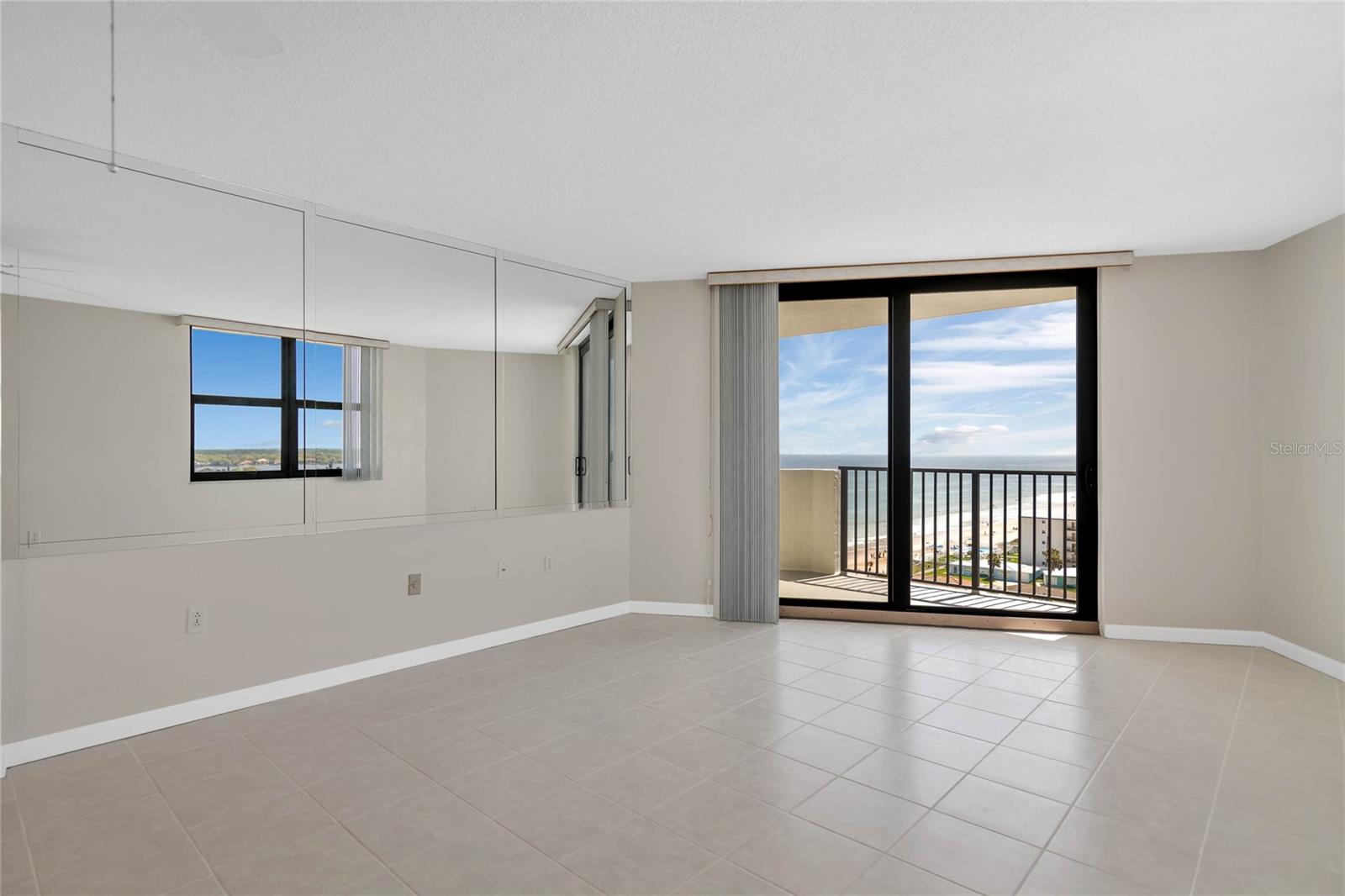 Image 4 of 42 For 1415 Ocean Shore Boulevard 1112