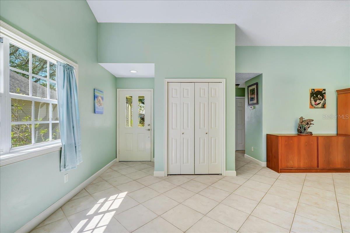 Image 4 of 30 For 53 Bristol Lane