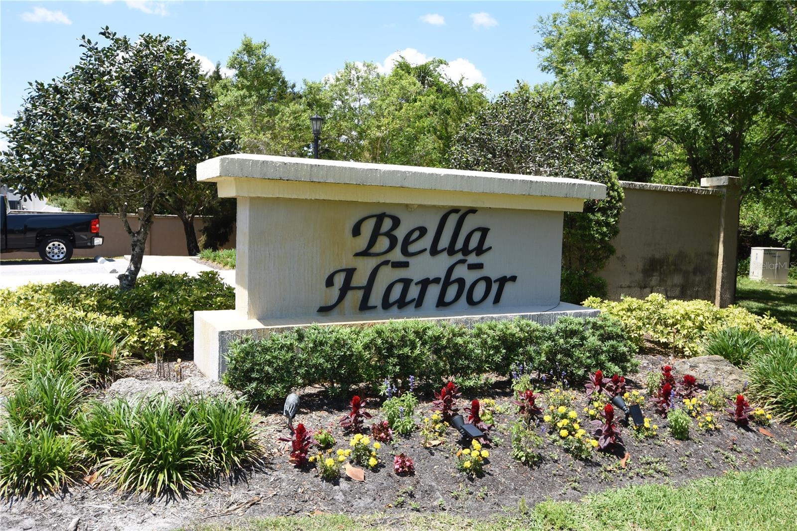 Image 4 of 38 For 100 Bella Harbor Court 111