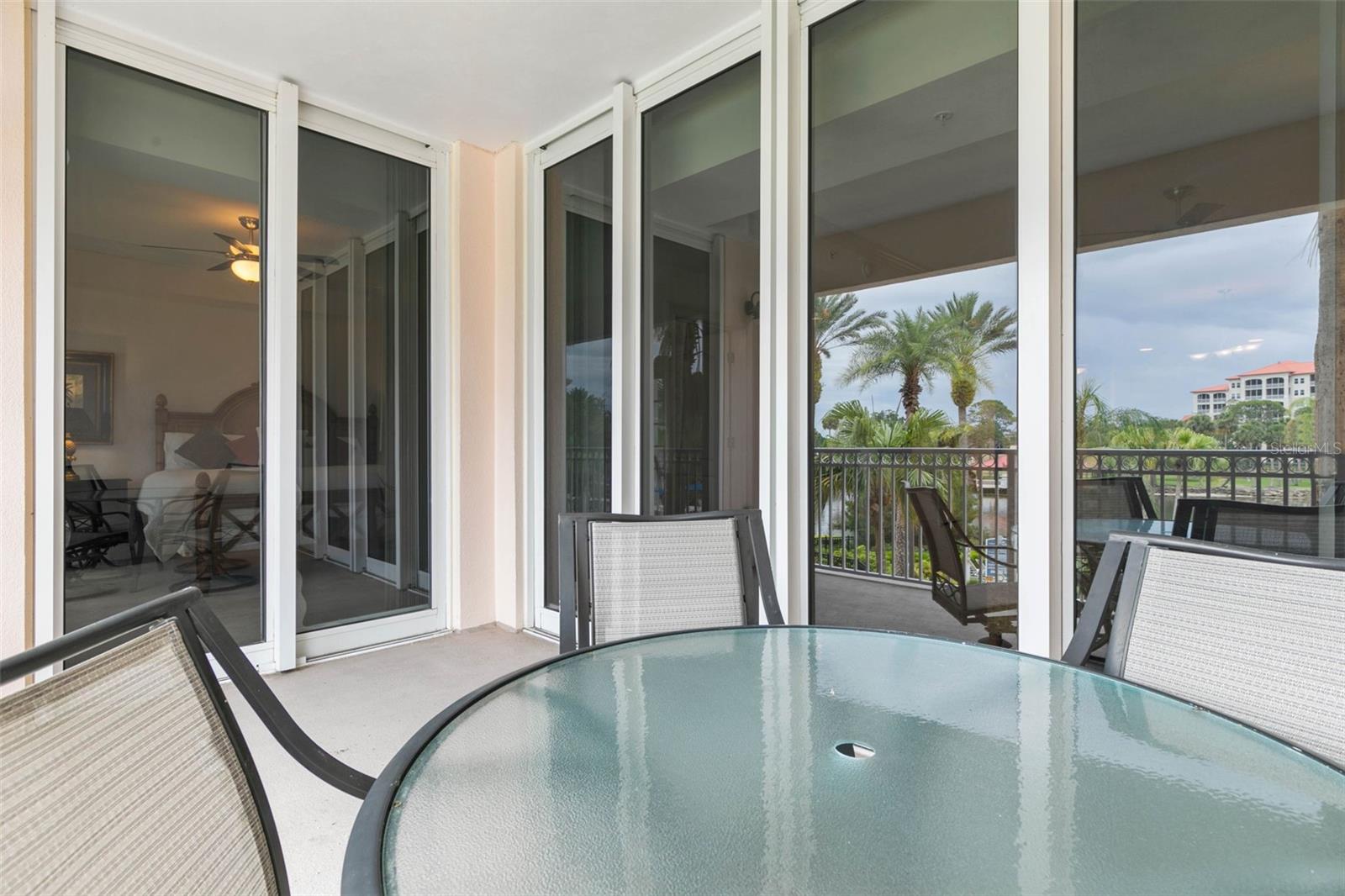 Image 14 of 58 For 102 Yacht Harbor Drive 273