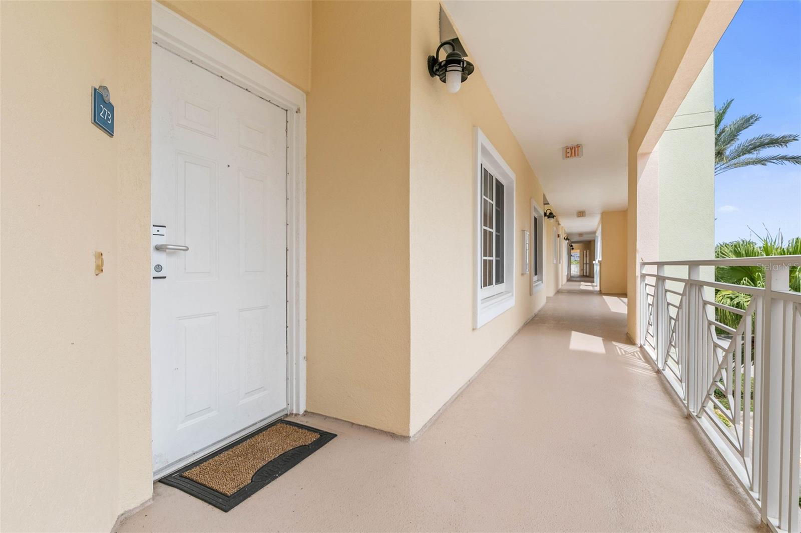 Image 3 of 58 For 102 Yacht Harbor Drive 273