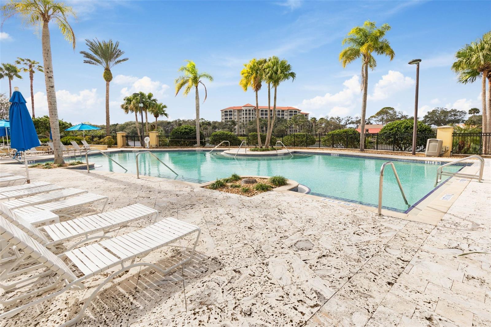 Image 45 of 58 For 102 Yacht Harbor Drive 273