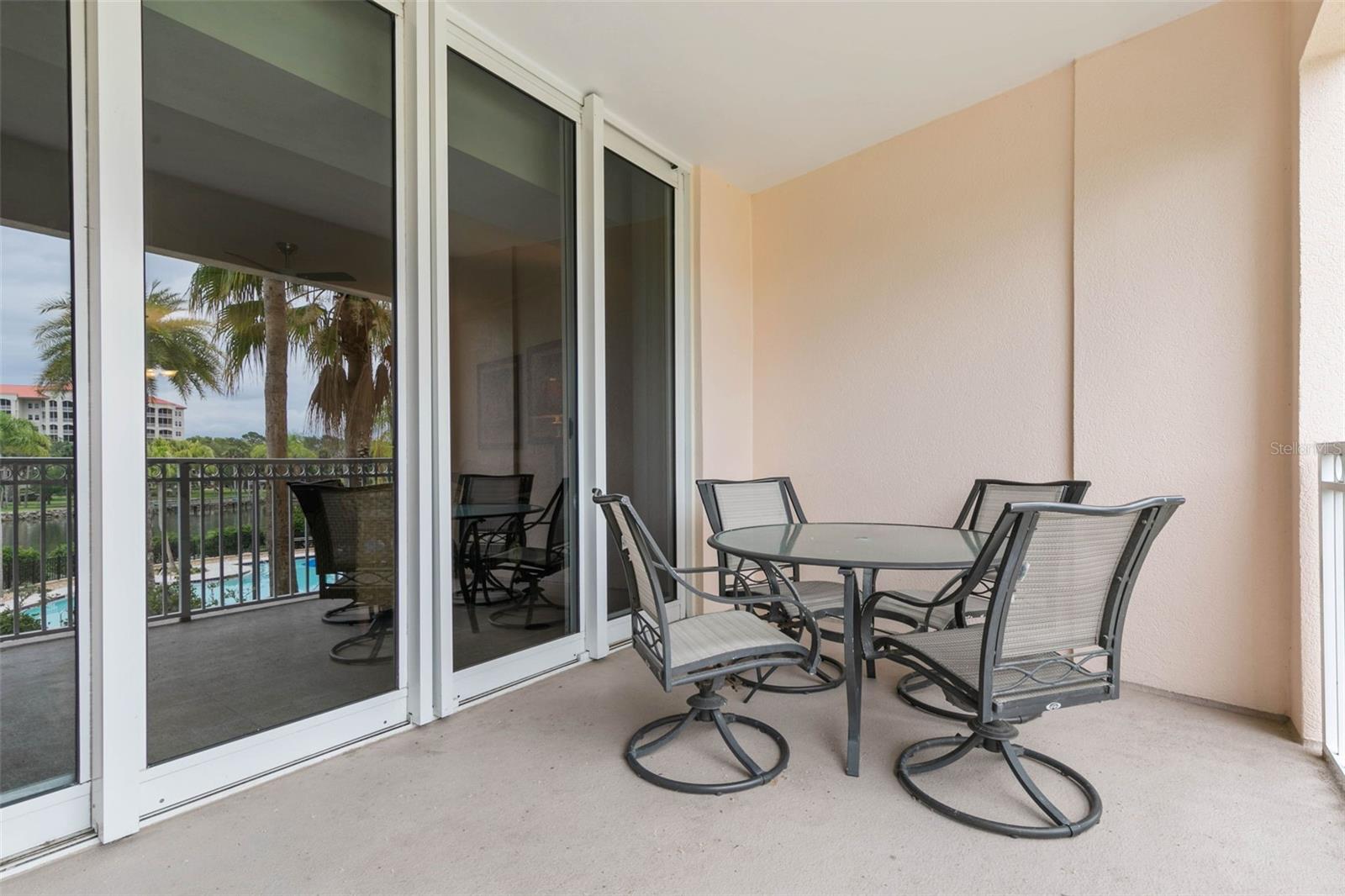 Image 9 of 58 For 102 Yacht Harbor Drive 273