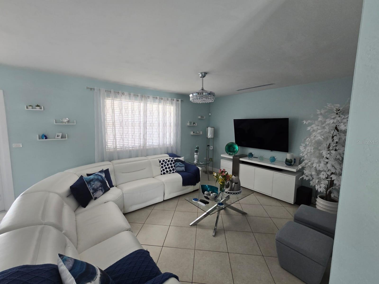 Image 11 of 89 For 10611 164th Street