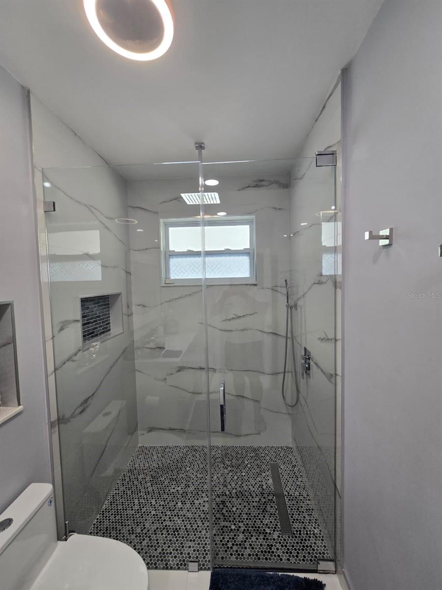 Image 13 of 89 For 10611 164th Street