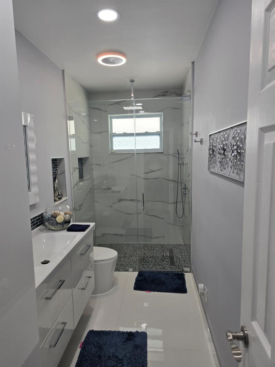 Image 14 of 89 For 10611 164th Street