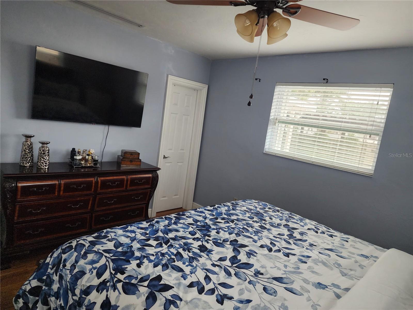 Image 42 of 89 For 10611 164th Street
