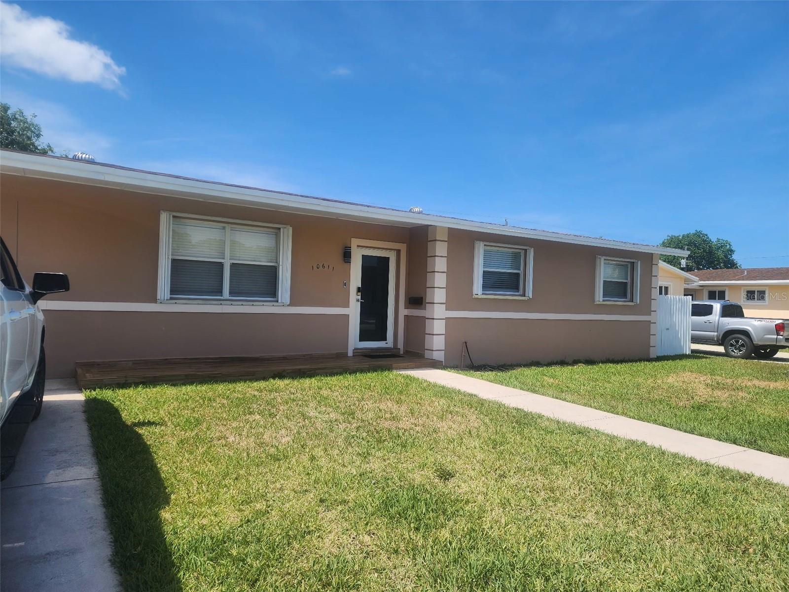 Image 7 of 89 For 10611 164th Street