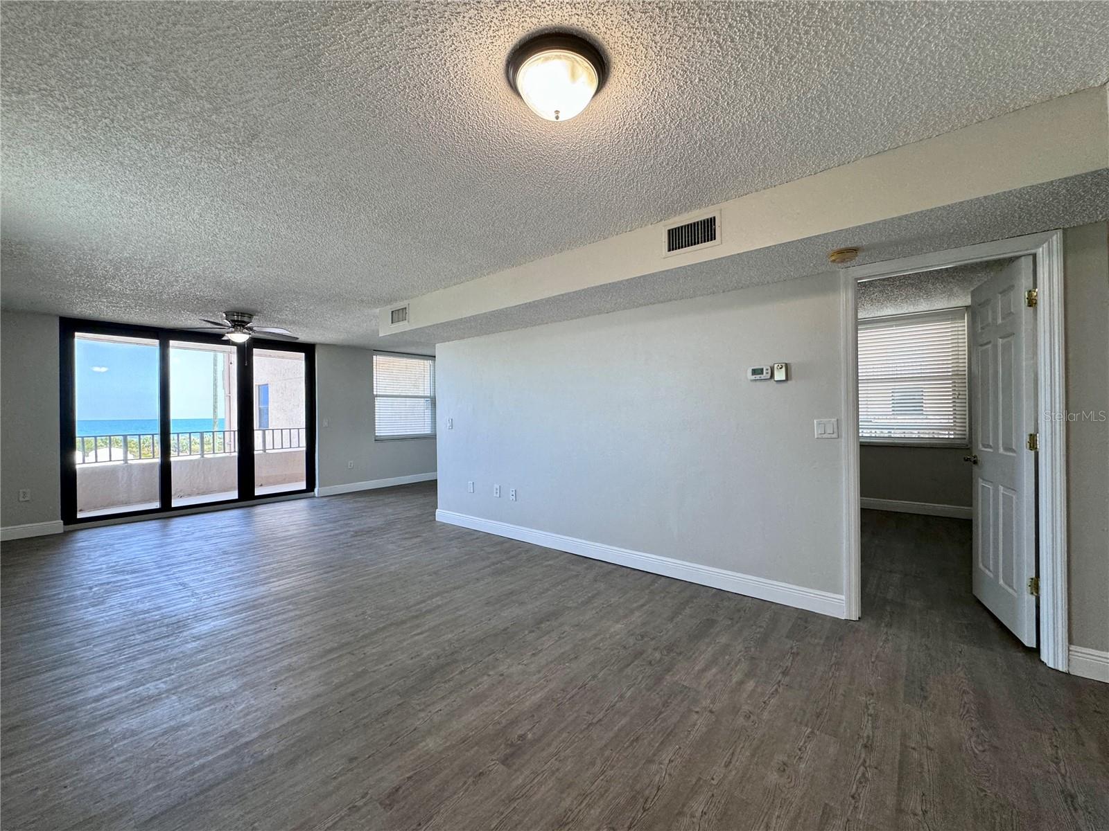 Image 15 of 29 For 3370 Ocean Shore Boulevard 2070