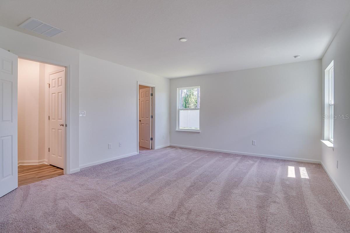 Image 18 of 25 For 15 Signet Court