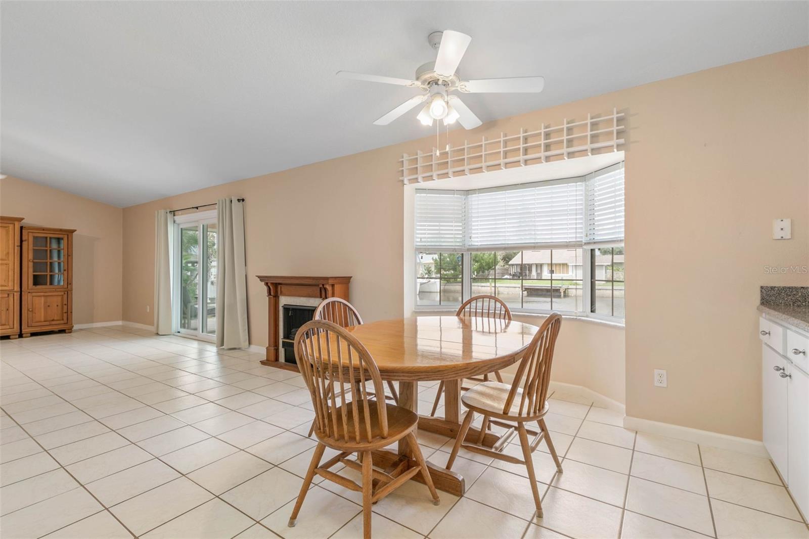 Image 11 of 51 For 128 Lantana Avenue