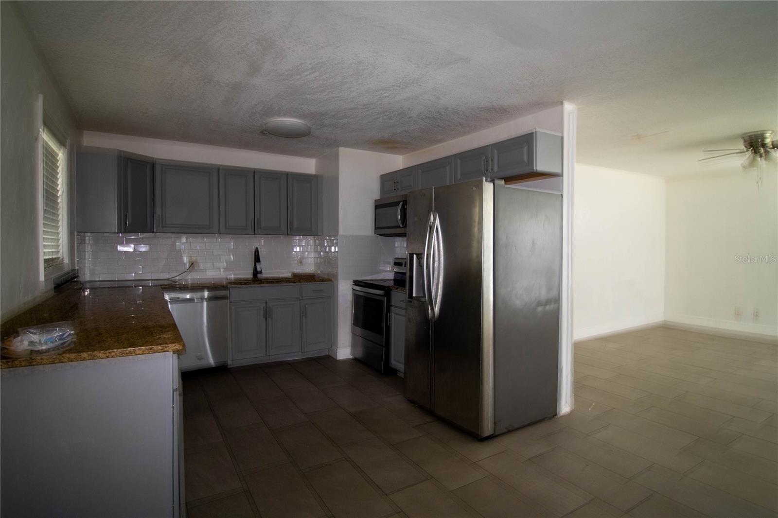 Image 8 of 14 For 809 Maley Street