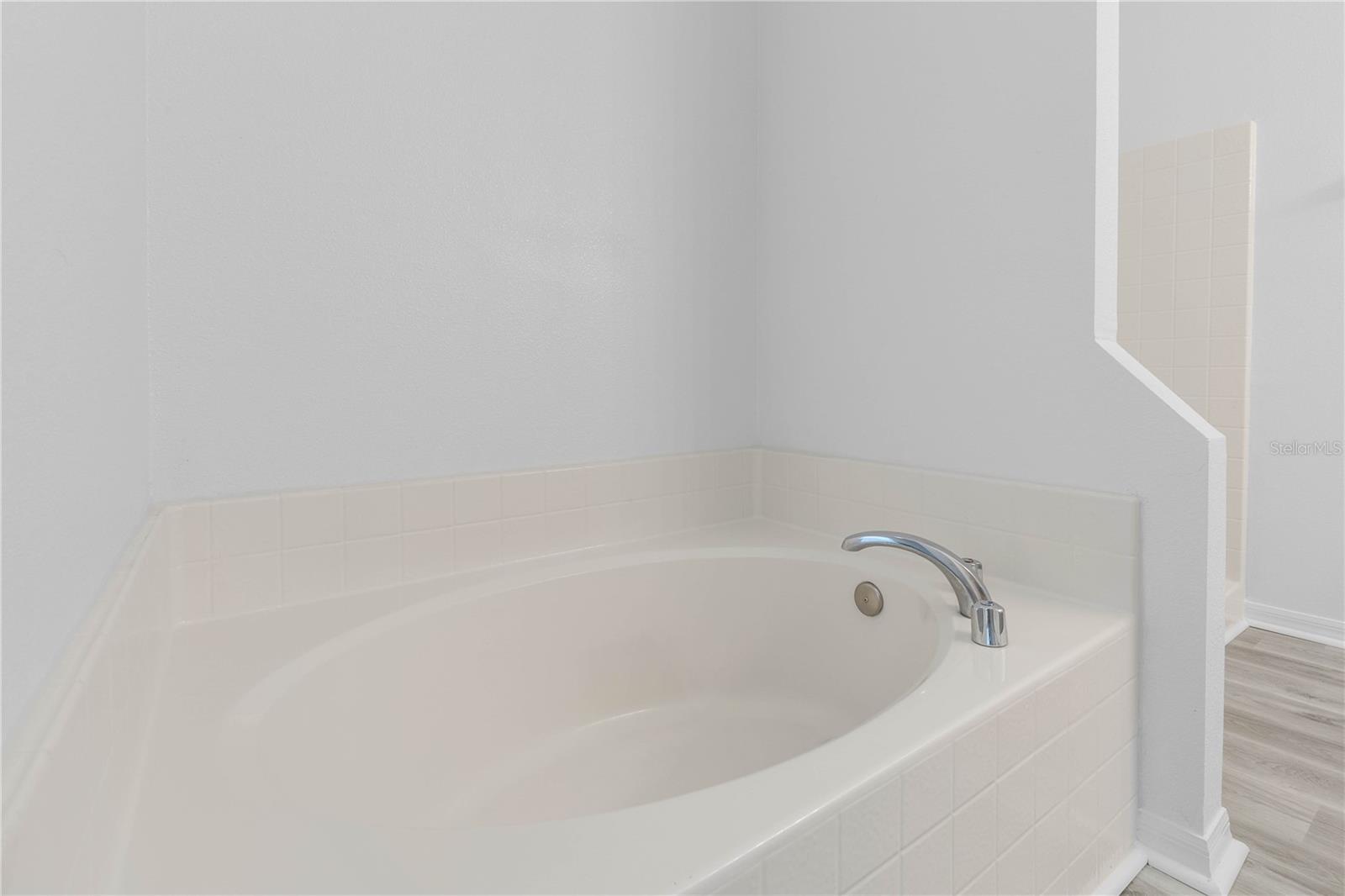 Image 33 of 52 For 103 Rolling Sands Drive