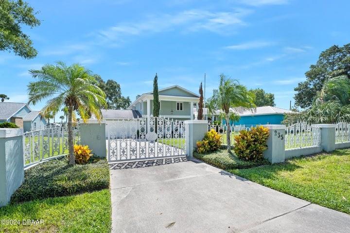 Image 8 of 85 For 235 Coquina Avenue