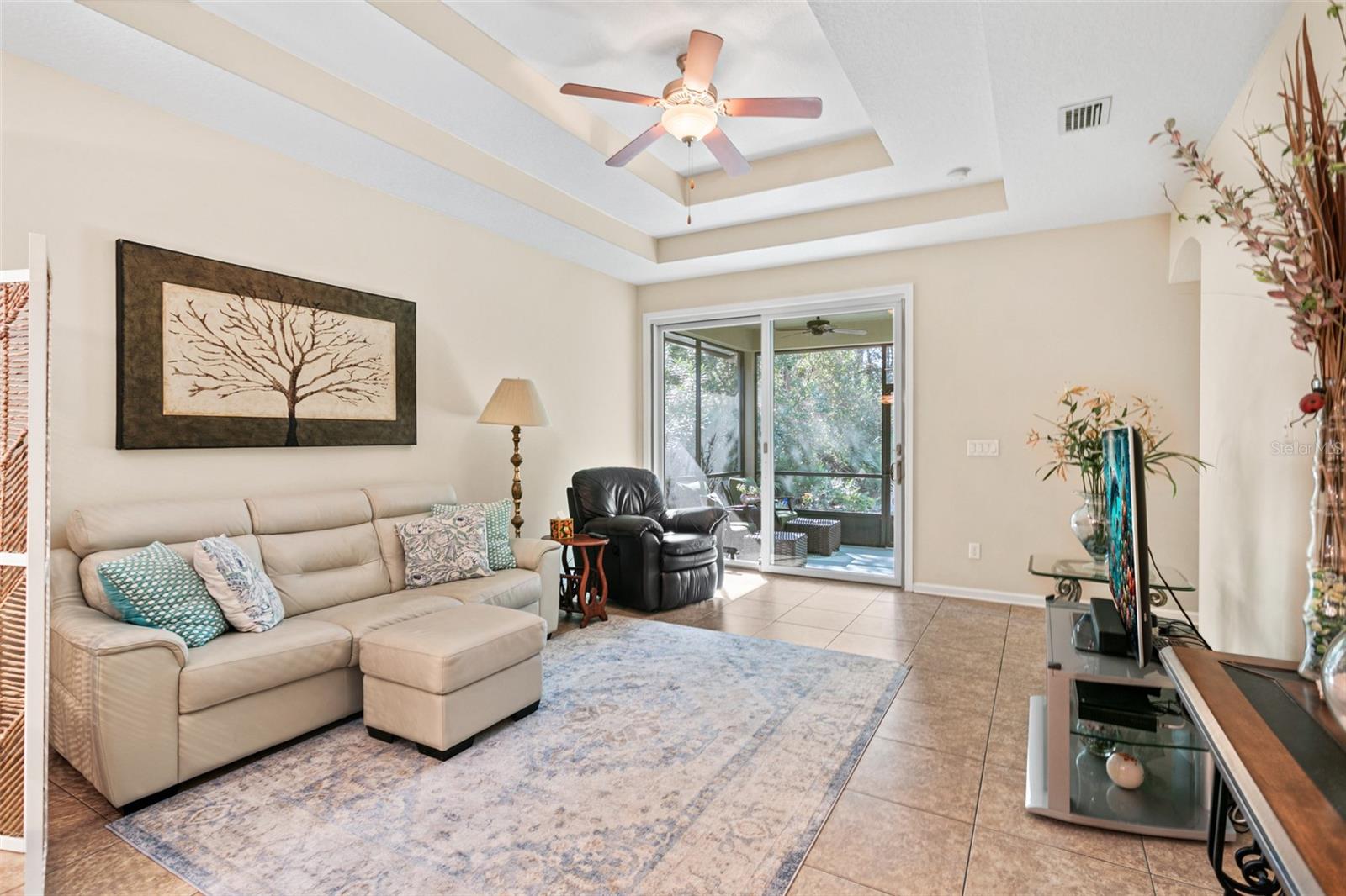 Image 13 of 51 For 61 Balearics Drive