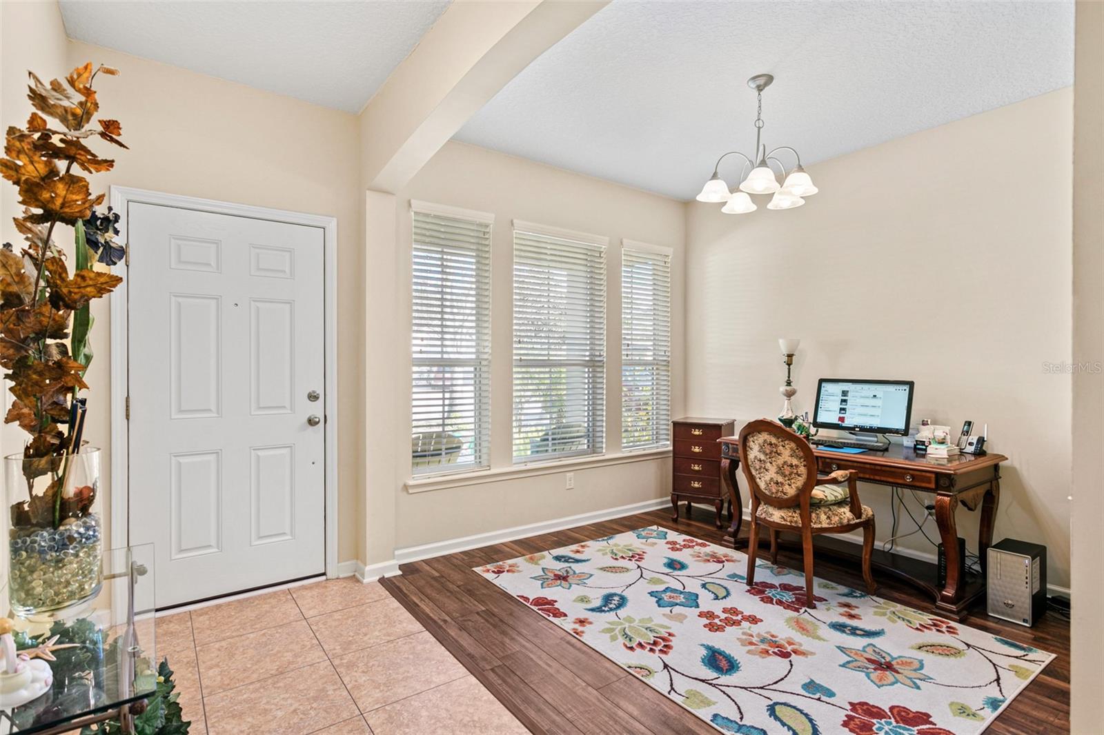Image 4 of 51 For 61 Balearics Drive