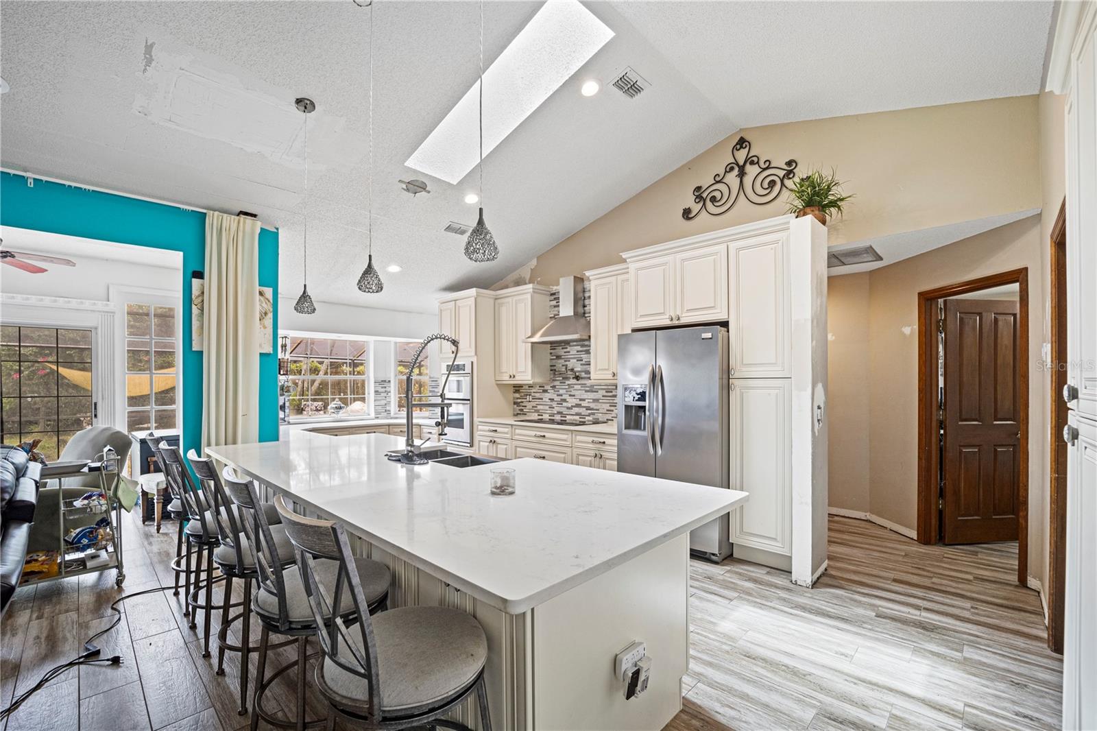 Image 17 of 50 For 231 Westhampton Drive