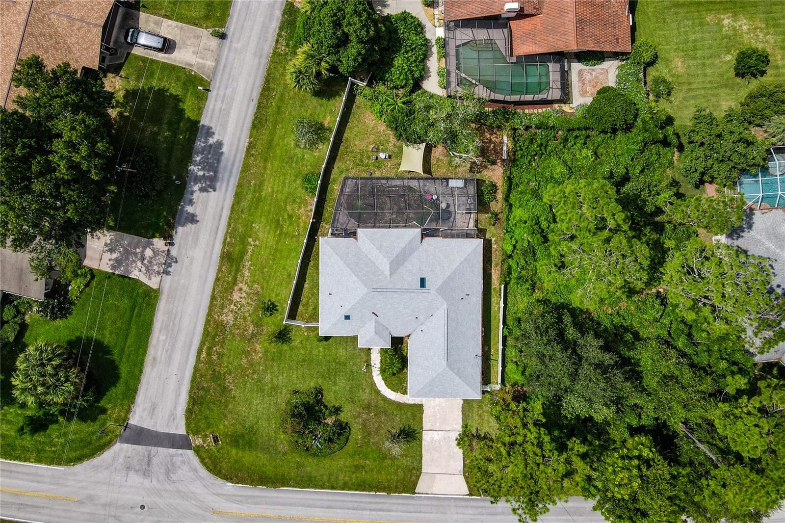 Image 3 of 50 For 231 Westhampton Drive