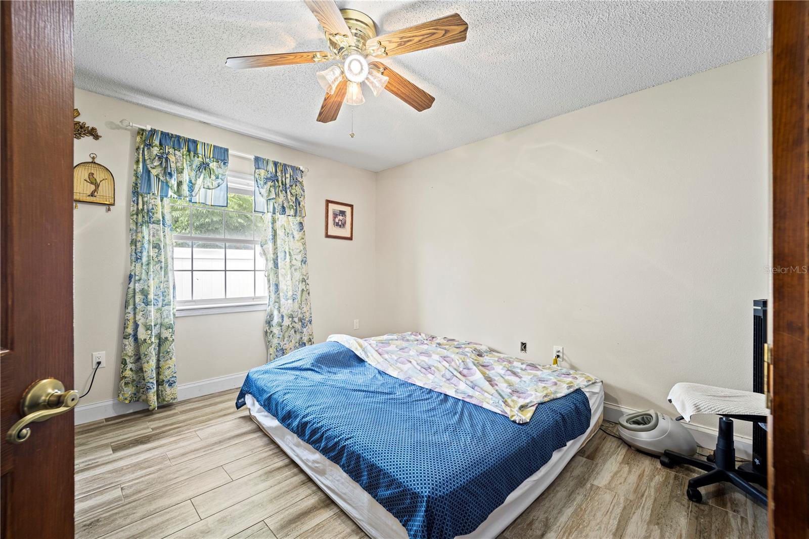 Image 36 of 50 For 231 Westhampton Drive