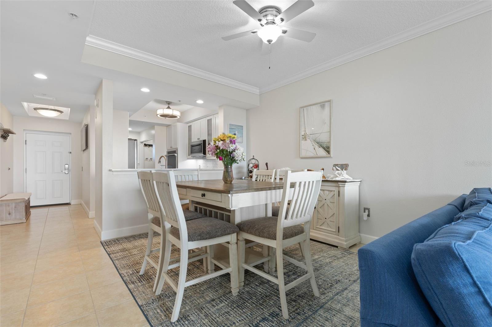 Image 18 of 59 For 102 Yacht Harbor Drive 567