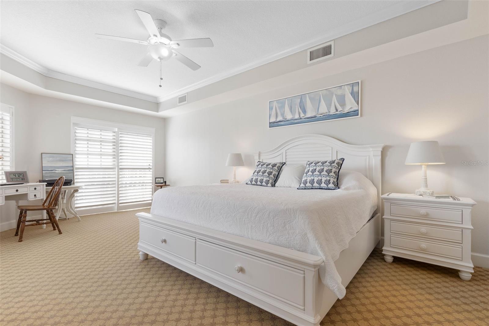 Image 26 of 59 For 102 Yacht Harbor Drive 567